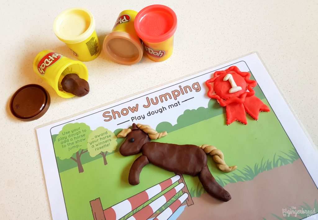 Horse Show Jumping Play Doh