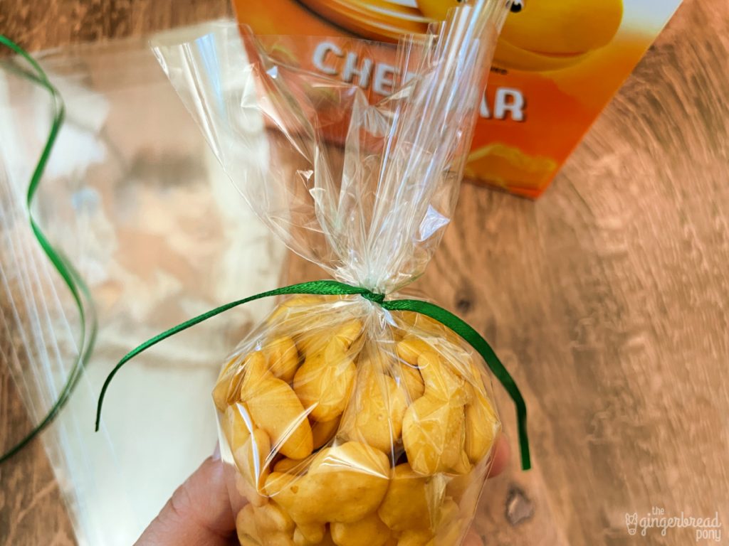 green ribbon on snack bag